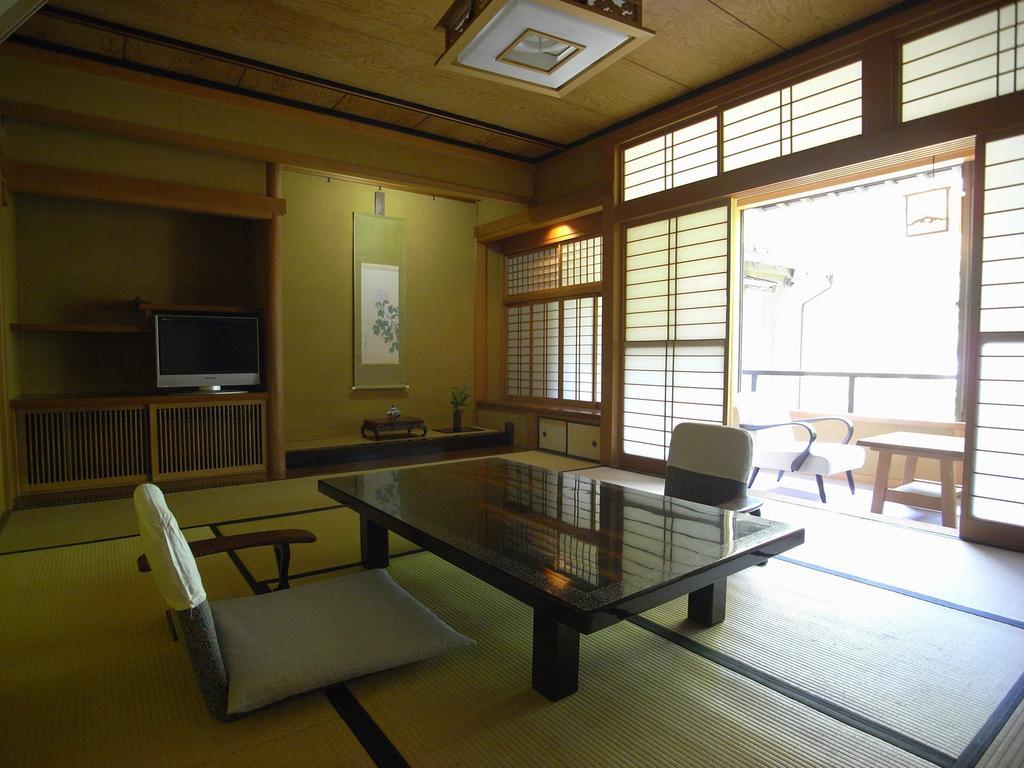 Motoyu Ishiya Hotel Kanazawa Kamer foto