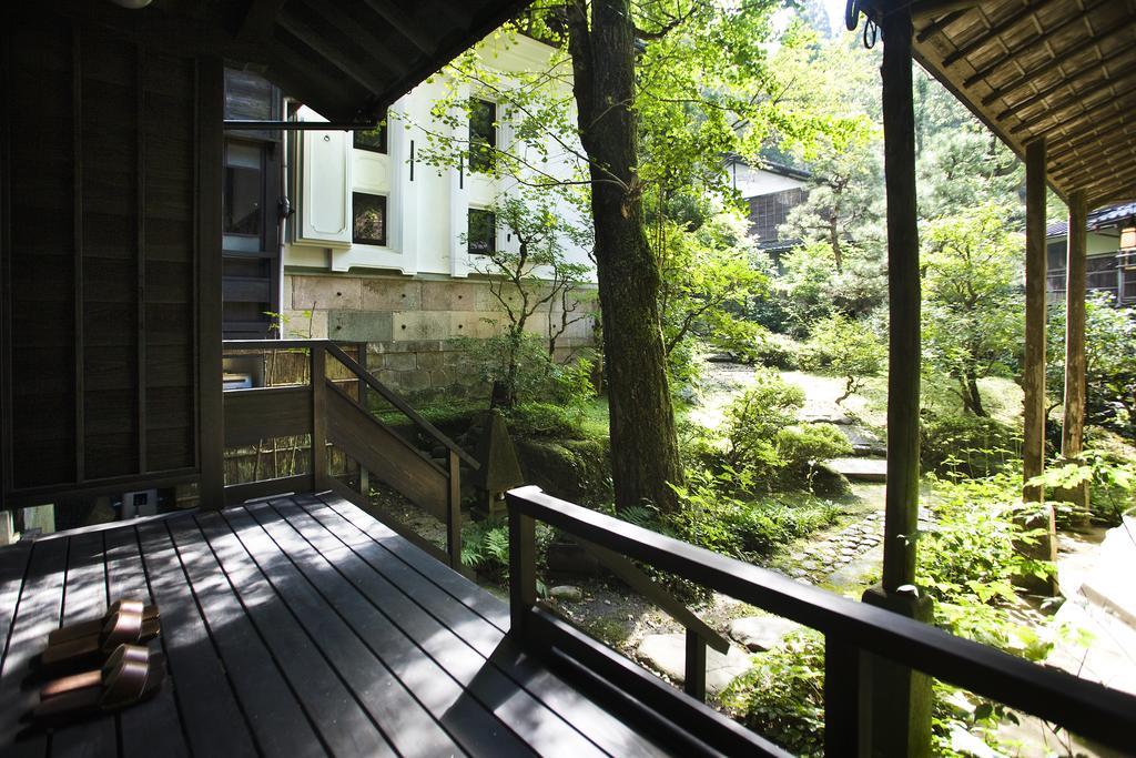Motoyu Ishiya Hotel Kanazawa Buitenkant foto