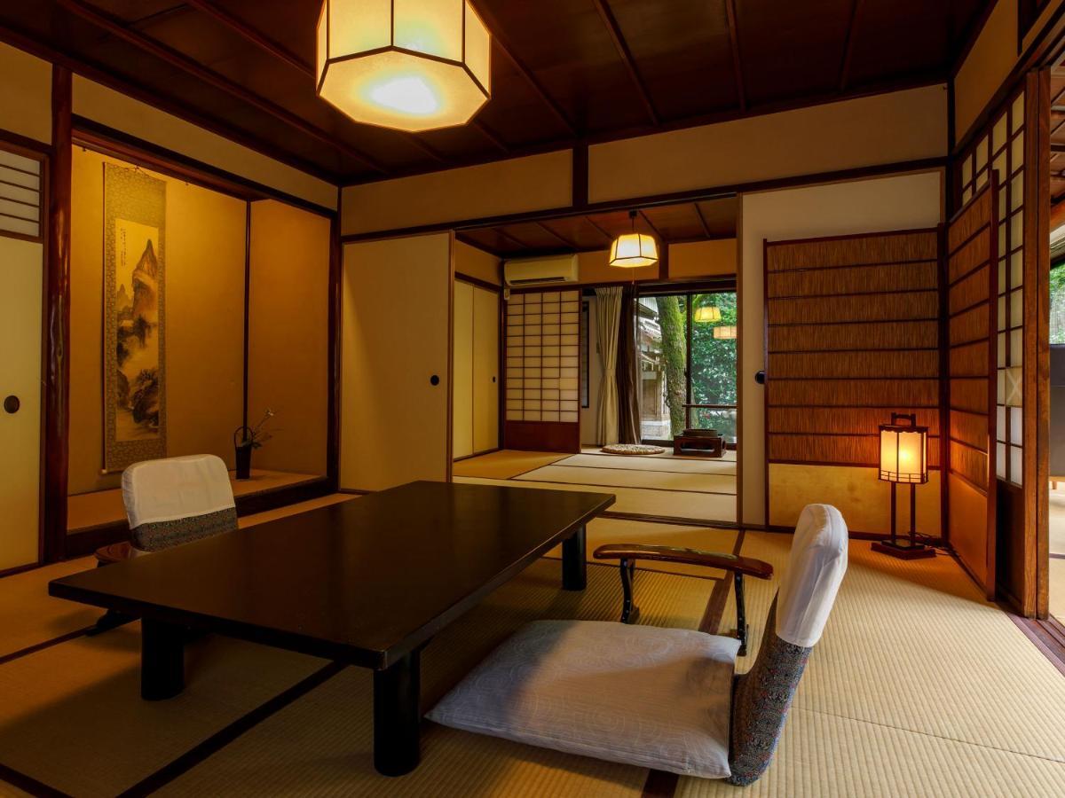 Motoyu Ishiya Hotel Kanazawa Buitenkant foto