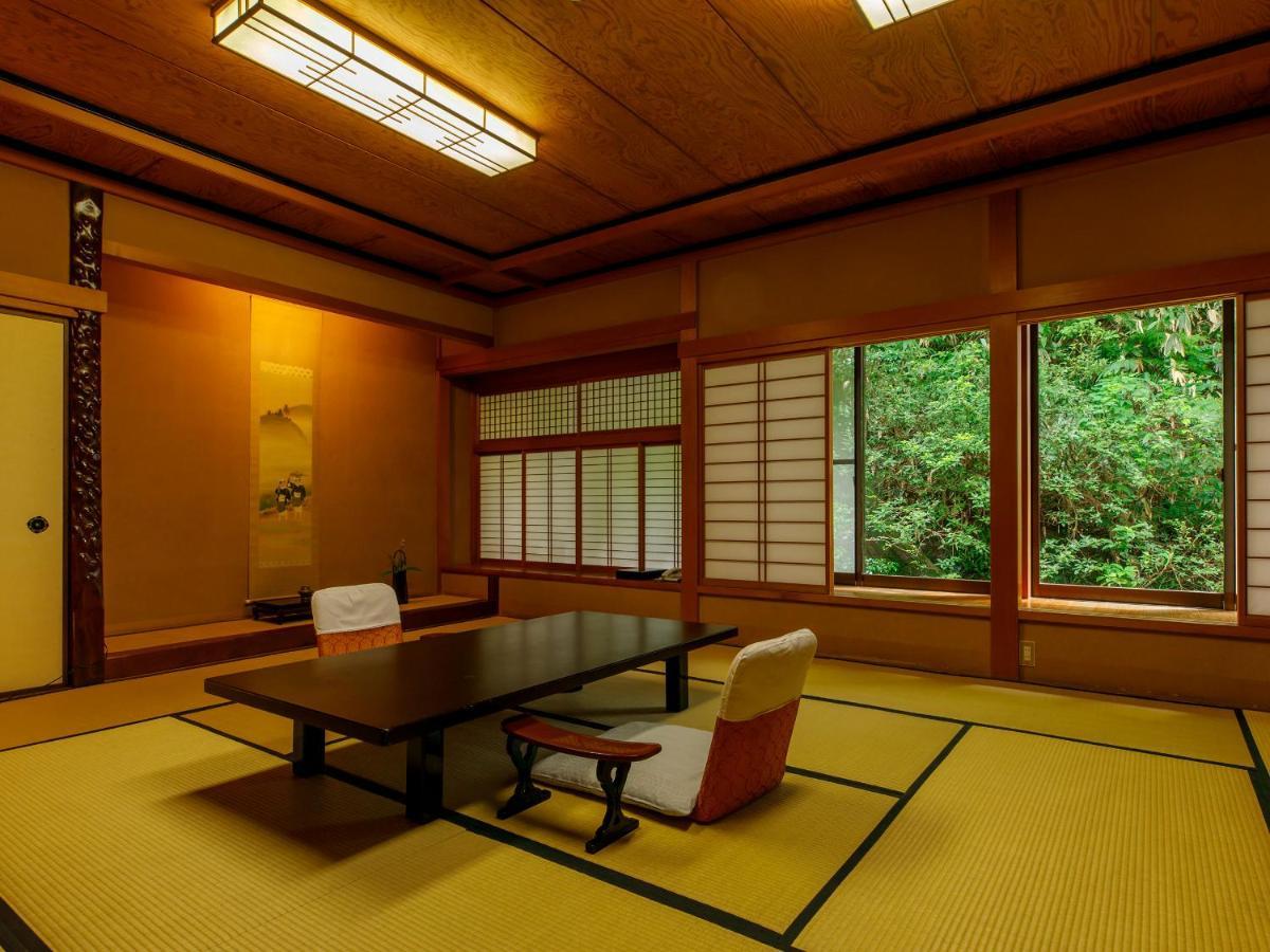 Motoyu Ishiya Hotel Kanazawa Buitenkant foto