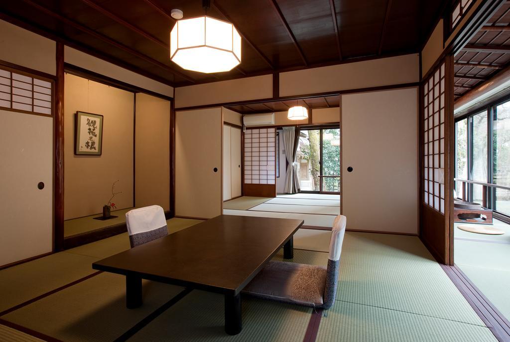 Motoyu Ishiya Hotel Kanazawa Buitenkant foto